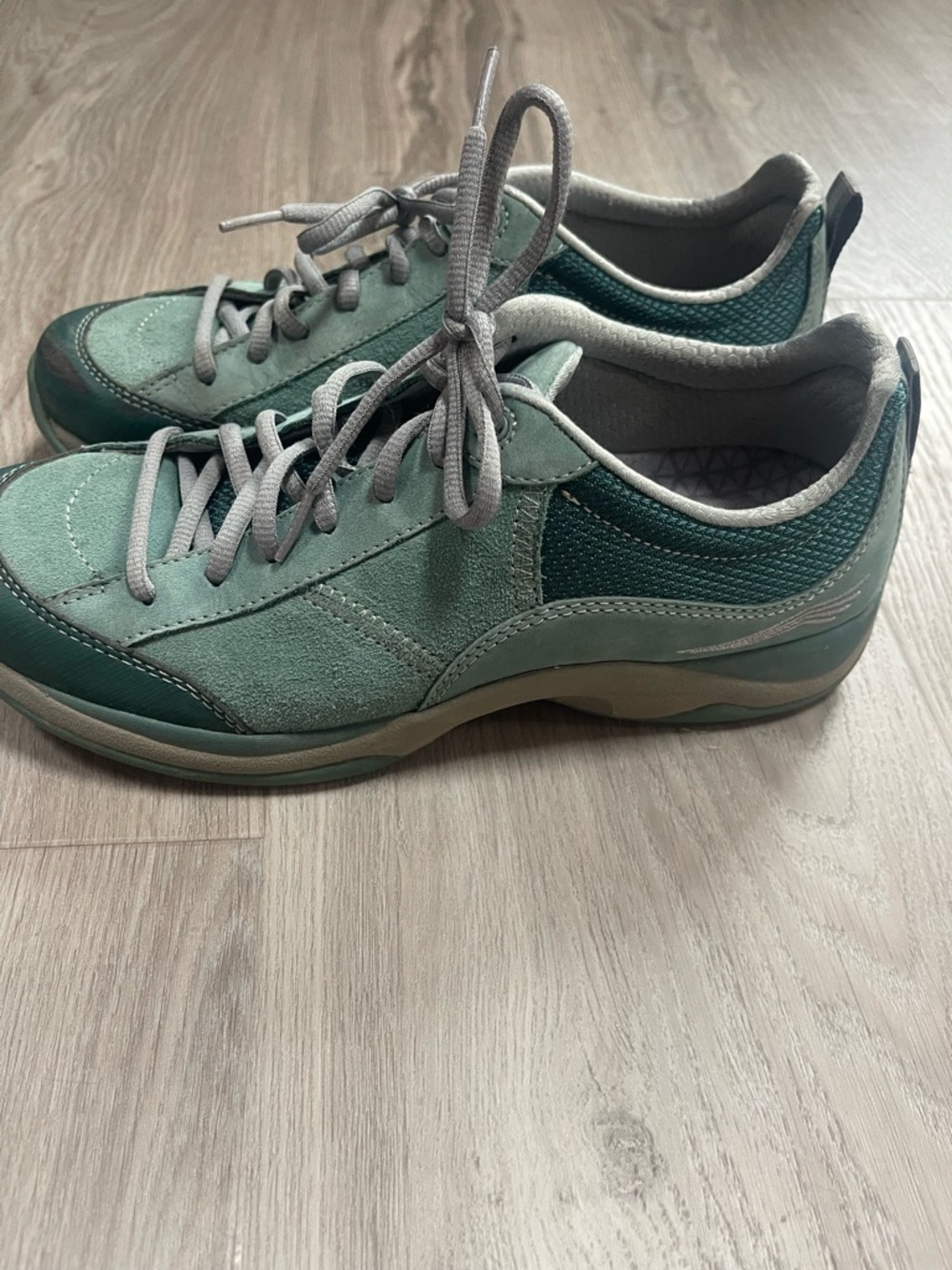 Dansko Paisley Women's Green Sneakers